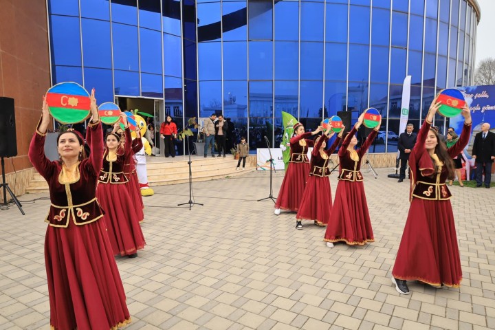 Lənkəranda “Tirmə şallı, al yanaqlı gözəllər” adlı tədbir keçirildi