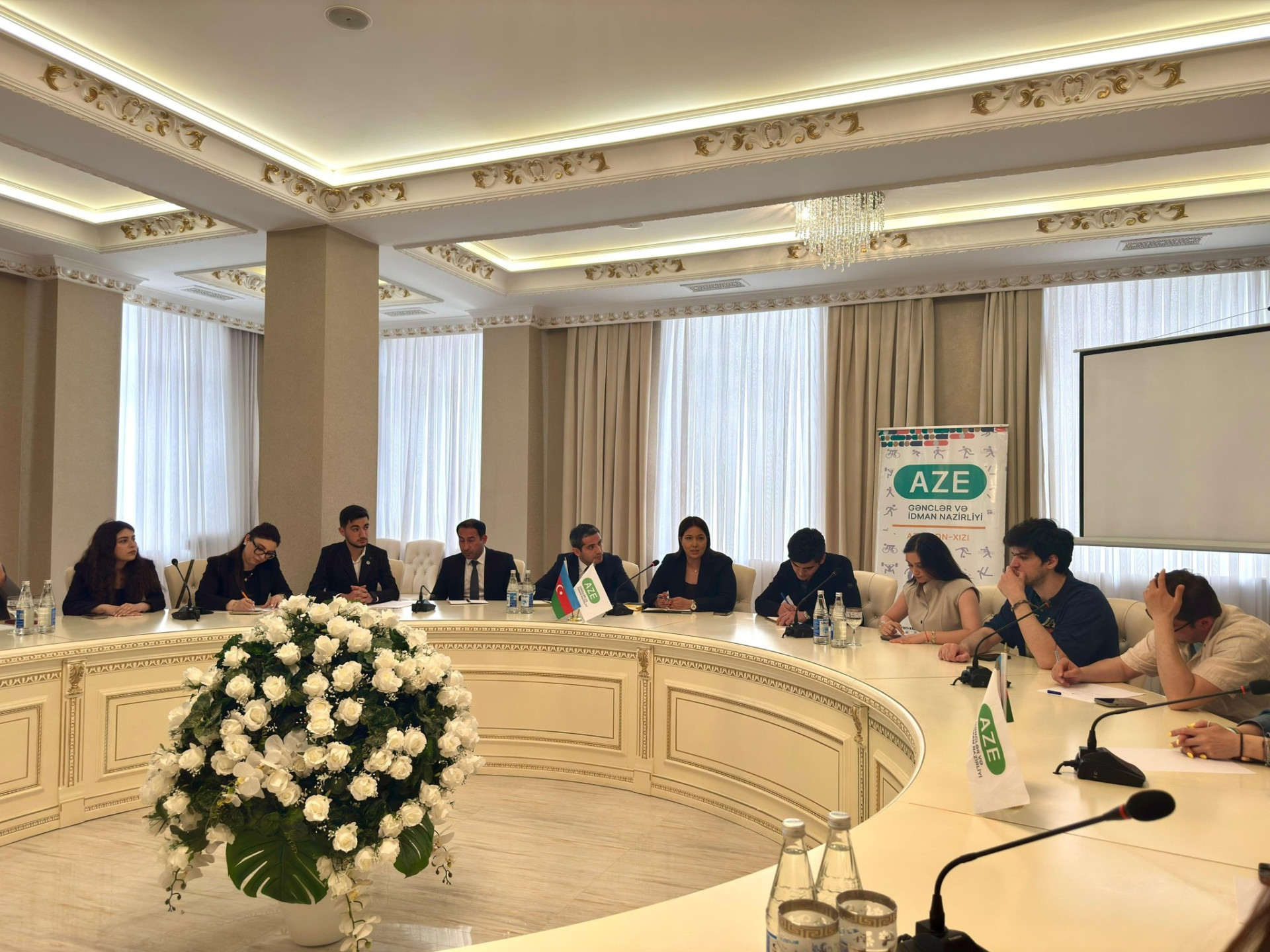 2025-ci ilin "Gənclər Paytaxtı" Sumqayıt şəhərində gənclər sahəsində çalışan şəxslərlə görüş