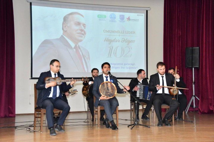 “Azərbaycanın gələcəyi: Heydər Əliyev irsi işığında” adlı elmi-praktik konfrans