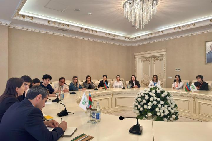 2025-ci ilin "Gənclər Paytaxtı" Sumqayıt şəhərində gənclər sahəsində çalışan şəxslərlə görüş