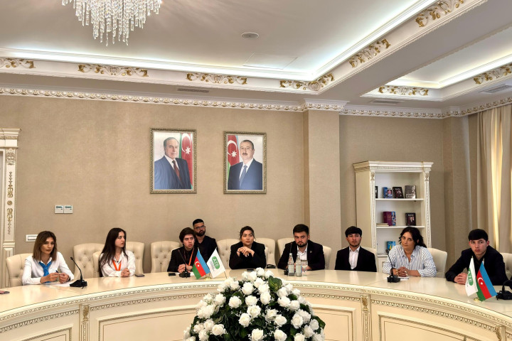 2025-ci ilin "Gənclər Paytaxtı" Sumqayıt şəhərində gənclər sahəsində çalışan şəxslərlə görüş