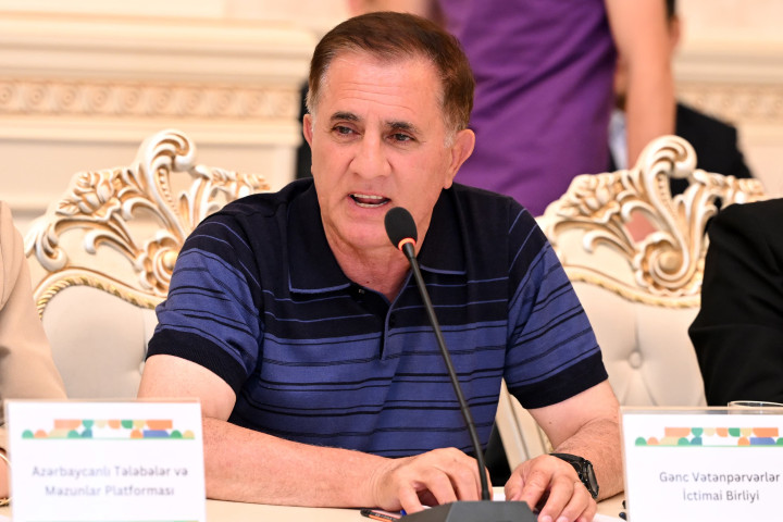 Gənclər və idman naziri Fərid Qayıbov gənclər təşkilatlarının rəhbər və nümayəndələri ilə görüşüb