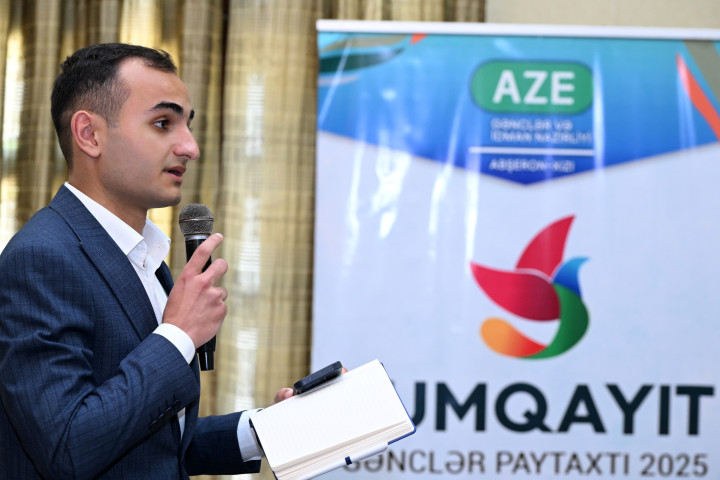 Gənclər və idman naziri Fərid Qayıbov Azərbaycan Tələbə Gənclər Təşkilatları İttifaqı və TGT-lərin nümayəndələri ilə görüşüb