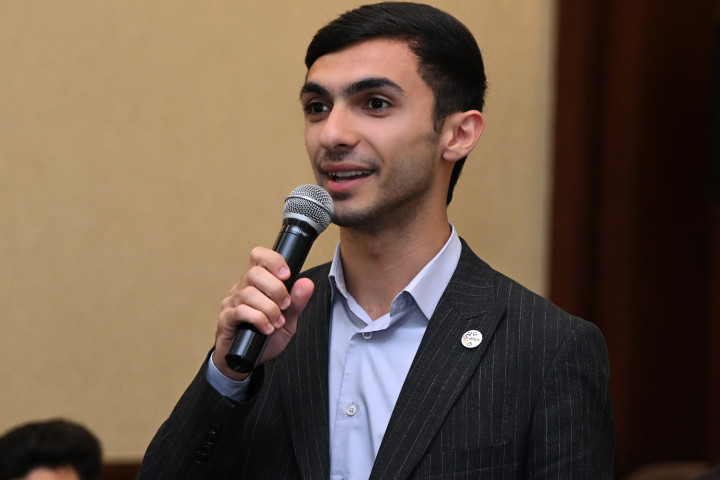 Gənclər və idman naziri Fərid Qayıbov Azərbaycan Tələbə Gənclər Təşkilatları İttifaqı və TGT-lərin nümayəndələri ilə görüşüb