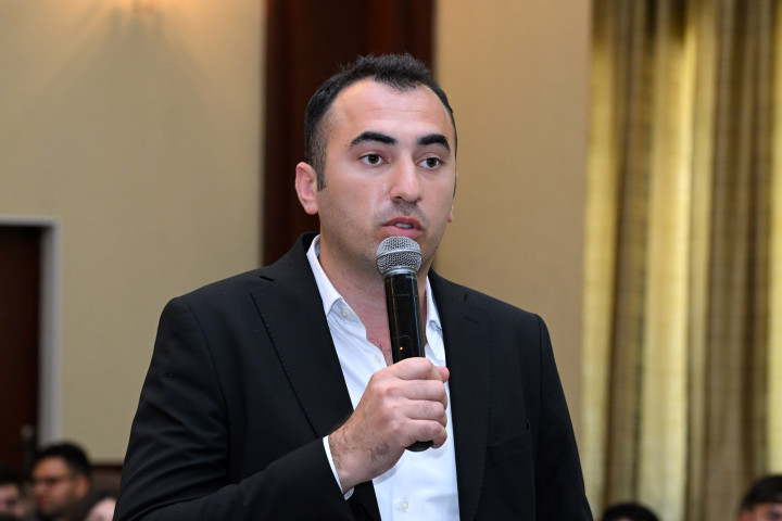 Gənclər və idman naziri Fərid Qayıbov Azərbaycan Tələbə Gənclər Təşkilatları İttifaqı və TGT-lərin nümayəndələri ilə görüşüb